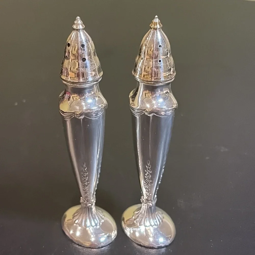 La France Reg Silver Plated 616 Salt & Pepper Shakers EUC Made In USA